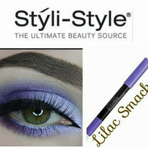 Cooling Gel Eyeshadow Pencil by Styli Style
